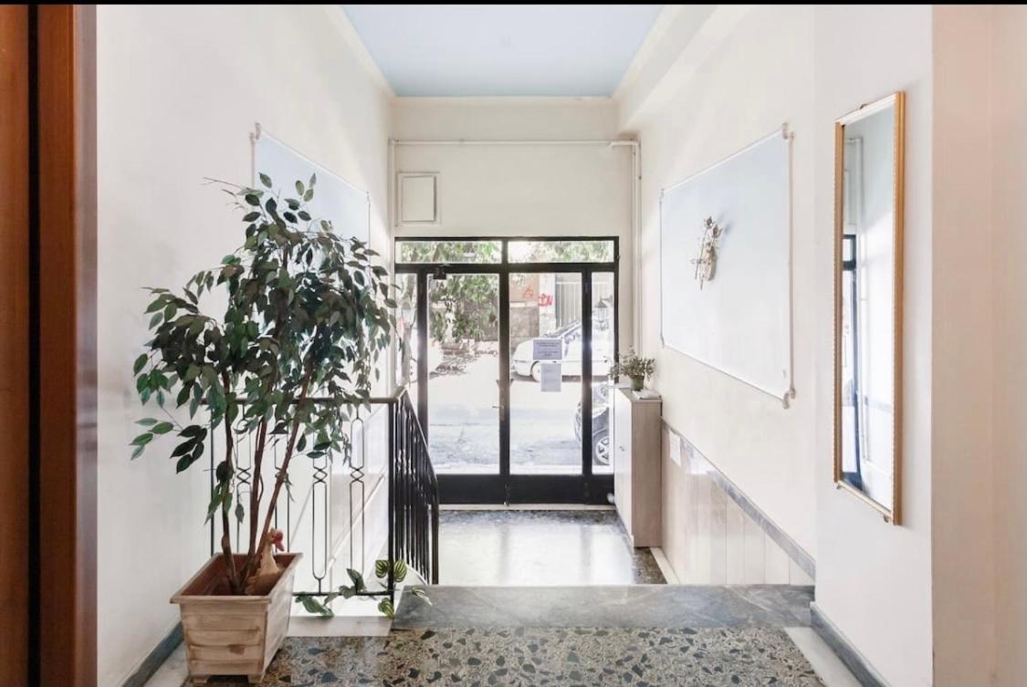 Your "Home Away From Home" - Phillopapou Hill Athens Exterior photo