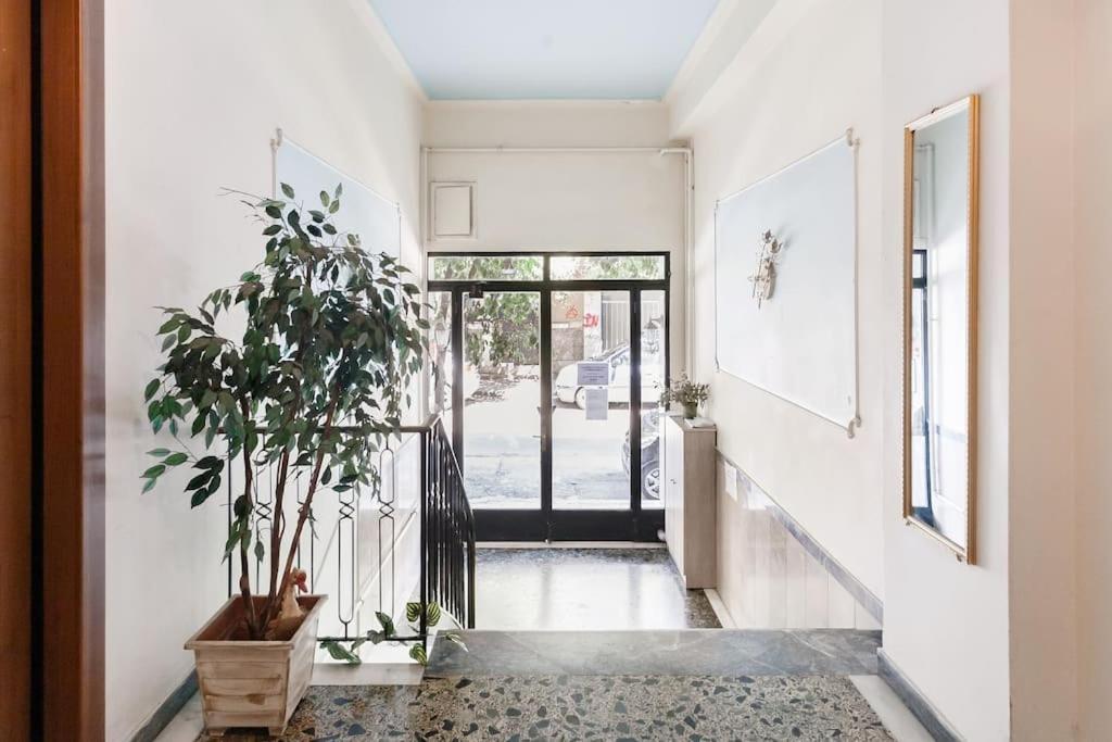 Your "Home Away From Home" - Phillopapou Hill Athens Exterior photo