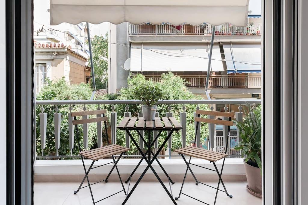 Your "Home Away From Home" - Phillopapou Hill Athens Exterior photo